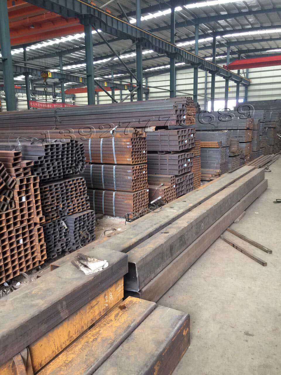 方管倉庫內(nèi)景 方管倉庫內(nèi)景